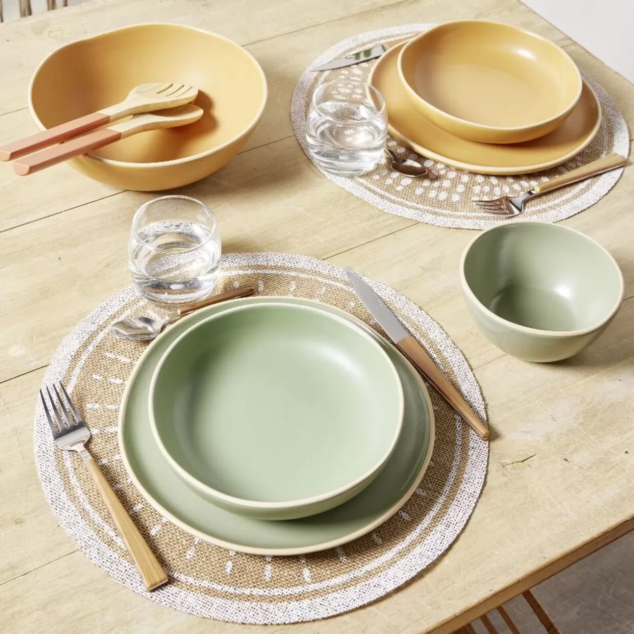 Gifi Assiette plate en faïence vert Ø27xH1,7cm< Vaisselle Et Accessoires De Table