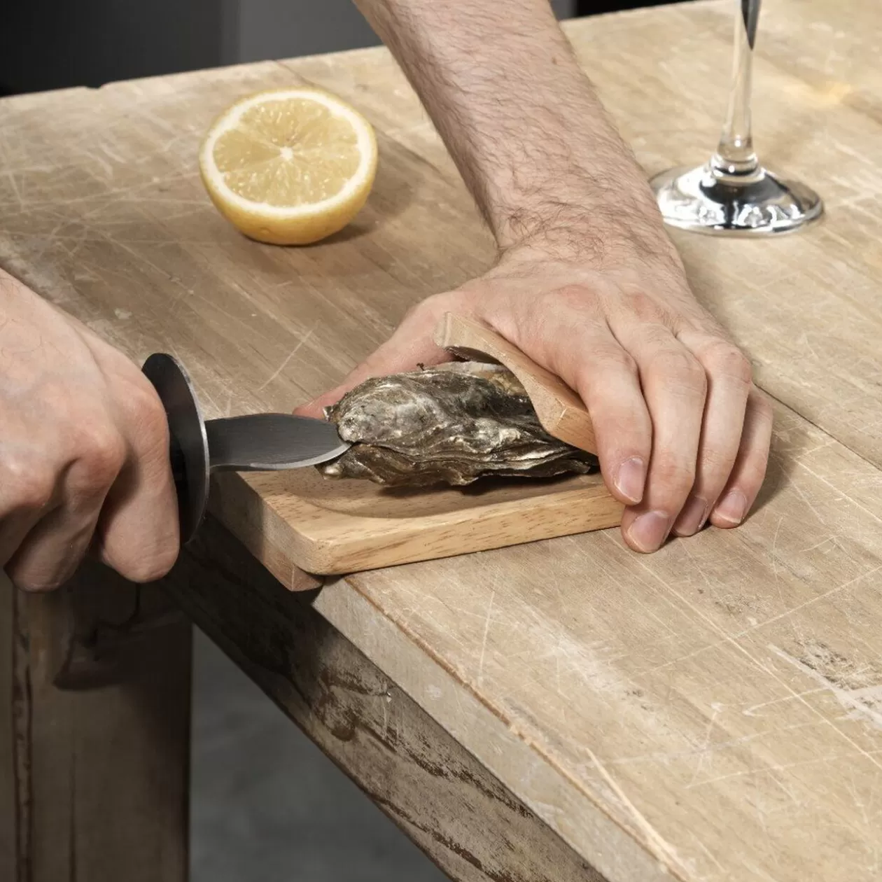 Gifi Service à huitres en inox et chêne 9 pièces< Préparation Culinaire